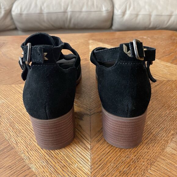 Koolaburra by UGG Women's Heels Ankle Sandals Size 7.5 Black Suede Strap Buckle - Picture 3 of 12